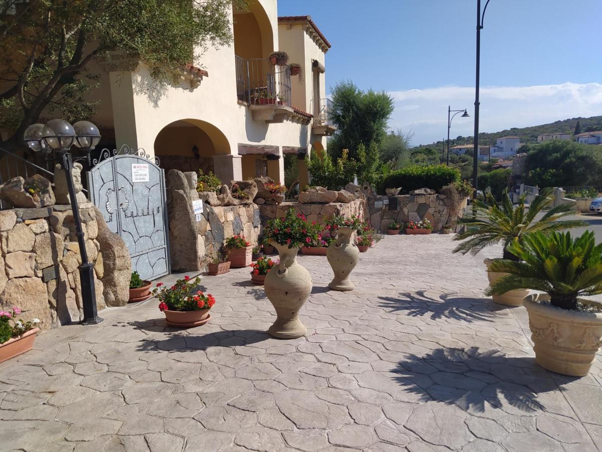 올비아 Antica Isola B&B 외부 사진